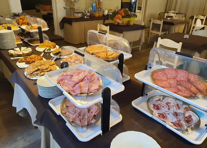 Le Focette 3* مارينا دي بييتراسانْت