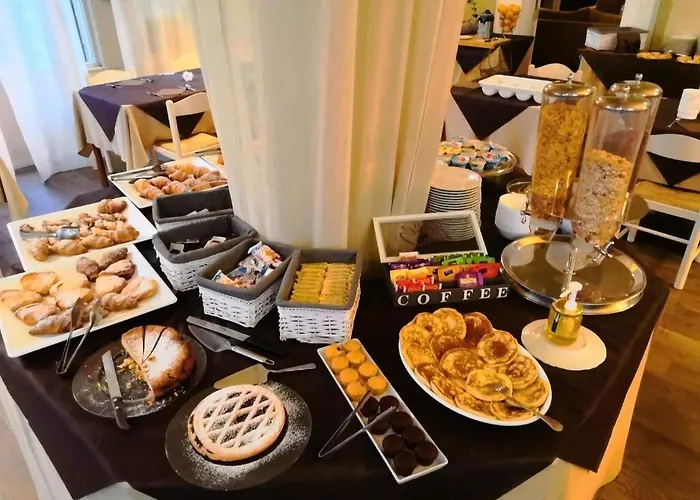 Le Focette مارينا دي بييتراسانْت